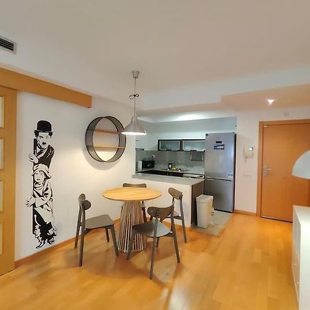 סנט אדריה דה בסוס Cozy Apartment Forum Beach מראה חיצוני תמונה