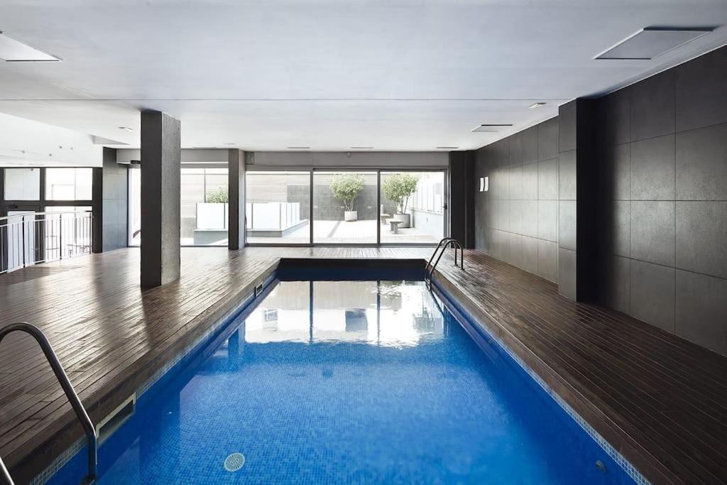 סנט אדריה דה בסוס Cozy Apartment Forum Beach מראה חיצוני תמונה
